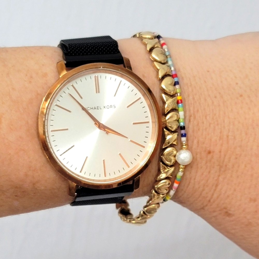 MK 2472 watch - large face